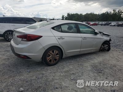 Trzecie zdjęcie samochodu z tyłu: 2019 HYUNDAI ELANTRA SEL VIN:5NPD84LF6KH464871 - miniatura