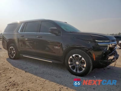 Czwarte zdjęcie samochodu z boku: 2025 CHEVROLET SUBURBAN K1500 LT VIN:1GNS6CRD4SR311421 - miniatura