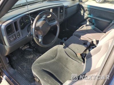Zdjęcie 8 z 12 samochodu: 2001 GMC NEW SIERRA C1500 VIN:1GTEC14TX1Z235588 - miniatura