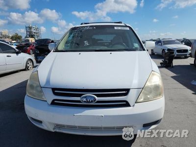 Piąte zdjęcie samochodu w środku: 2007 KIA SEDONA EX VIN:KNDMB233X76183847 - miniatura