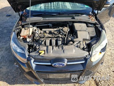 Zdjęcie 11 z 12 samochodu: 2014 FORD FOCUS TITANIUM VIN:1FADP3J2XEL316175 - miniatura