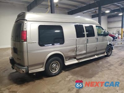 Trzecie zdjęcie samochodu z tyłu: 2002 CHEVROLET EXPRESS G2500 VIN:1GBGG29R721145366 - miniatura