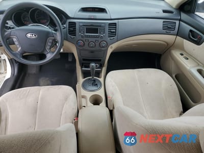 Zdjęcie 8 z 15 samochodu: 2010 KIA OPTIMA LX VIN:KNAGG4A88A5404882 - miniatura
