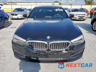 Piąte zdjęcie samochodu w środku: 2018 BMW 530 I VIN:WBAJA5C59JWA36189 - miniatura