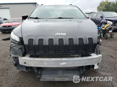 Piąte zdjęcie samochodu w środku: 2017 JEEP CHEROKEE LATITUDE VIN:1C4PJMCB5HW665047 - miniatura