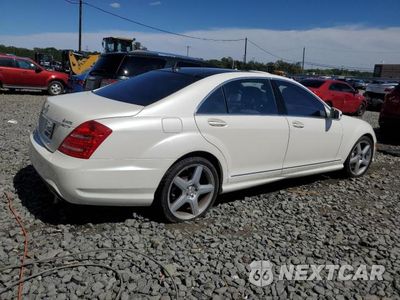 Trzecie zdjęcie samochodu z tyłu: 2013 MERCEDES-BENZ S 550 4MATIC VIN:WDDNG9EB0DA501749 - miniatura