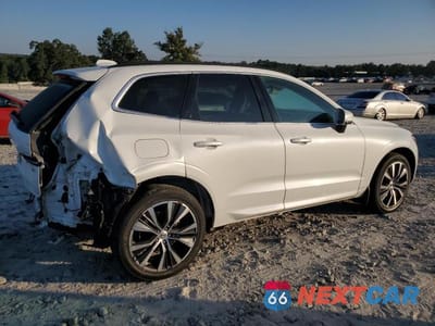 Trzecie zdjęcie samochodu z tyłu: 2022 VOLVO XC60 B5 MOMENTUM VIN:YV4L12DK3N1962163 - miniatura