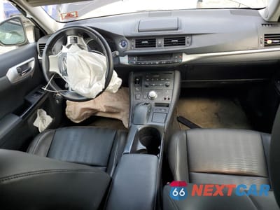 Zdjęcie 8 z 12 samochodu: 2011 LEXUS CT 200 VIN:JTHKD5BH6B2021311 - miniatura