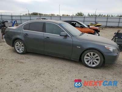 Czwarte zdjęcie samochodu z boku: 2004 BMW 545 I VIN:WBANB33544B109044 - miniatura