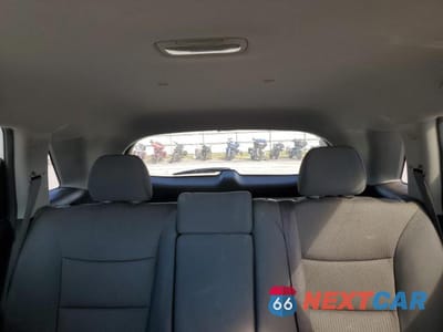 Zdjęcie 10 z 13 samochodu: 2013 KIA SORENTO LX VIN:5XYKT3A10DG359650 - miniatura