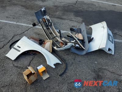 Zdjęcie 12 z 13 samochodu: 2000 BMW 323 I VIN:WBAAM3341YCB22708 - miniatura