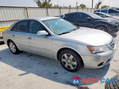 Czwarte zdjęcie samochodu z boku: 2010 HYUNDAI SONATA GLS VIN:5NPET4AC9AH624056 - miniatura