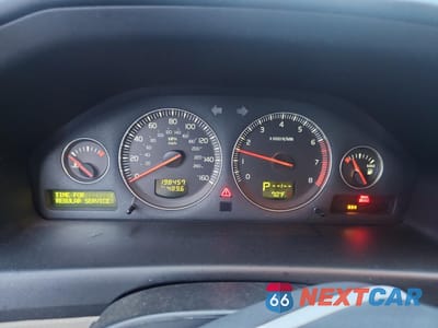 Zdjęcie 9 z 12 samochodu: 2004 VOLVO S60 2.5T VIN:YV1RS59V042375033 - miniatura