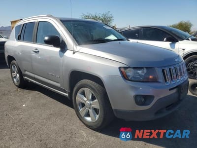 Czwarte zdjęcie samochodu z boku: 2016 JEEP COMPASS SPORT VIN:1C4NJDBB9GD549997 - miniatura
