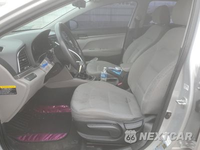 Zdjęcie 7 z 12 samochodu: 2017 HYUNDAI ELANTRA SE VIN:5NPD74LF1HH205054 - miniatura