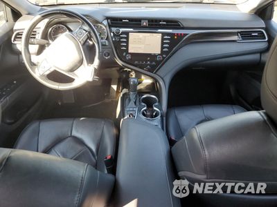 Zdjęcie 8 z 14 samochodu: 2019 TOYOTA CAMRY L VIN:4T1B11HK7KU808127 - miniatura