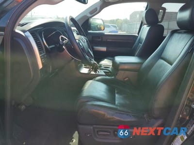 Zdjęcie 7 z 13 samochodu: 2019 TOYOTA SEQUOIA SR5 VIN:5TDBY5G18KS168868 - miniatura