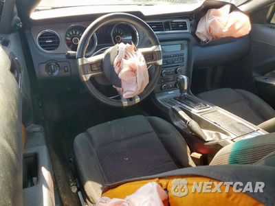 Zdjęcie 8 z 14 samochodu: 2014 FORD MUSTANG VIN:1ZVBP8AM1E5201935 - miniatura