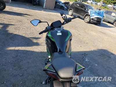 Zdjęcie 6 z 9 samochodu: 2025 KAWASAKI ZR900 T VIN:ML5ZRDT1XSDA01657 - miniatura