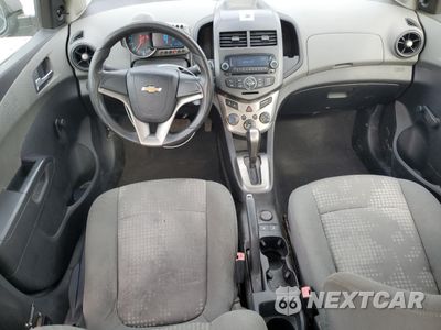 Zdjęcie 8 z 12 samochodu: 2015 CHEVROLET SONIC LS VIN:1G1JA6SH1C4143116 - miniatura