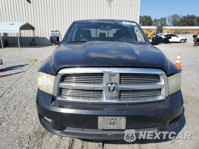 Piąte zdjęcie samochodu w środku: 2010 DODGE RAM 1500 VIN:1D7RB1CT1AS176368 - miniatura