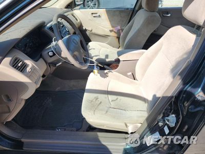 Zdjęcie 7 z 12 samochodu: 2001 HONDA ACCORD VALUE VIN:1HGCF866X1A142861 - miniatura
