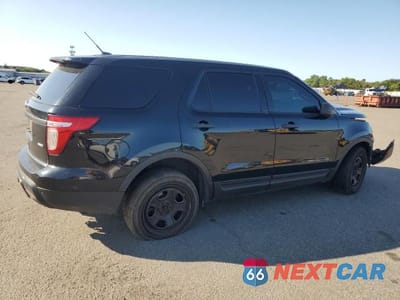 Trzecie zdjęcie samochodu z tyłu: 2013 FORD EXPLORER POLICE INTERCEPTOR VIN:1FM5K8AR5DGA02539 - miniatura
