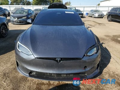 Piąte zdjęcie samochodu w środku: 2022 TESLA MODEL S VIN:5YJSA1E50NF470151 - miniatura