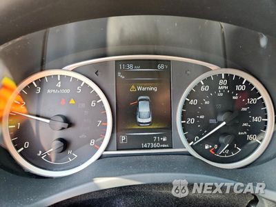 Zdjęcie 9 z 14 samochodu: 2016 NISSAN SENTRA S VIN:3N1AB7APXGY248214 - miniatura