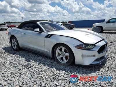 Czwarte zdjęcie samochodu z boku: 2019 FORD MUSTANG VIN:1FATP8UH0K5203960 - miniatura