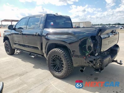 Drugie zdjęcie samochodu z przodu: 2025 TOYOTA TUNDRA CREWMAX SR VIN:5TFLA5DB5SX248449 - miniatura