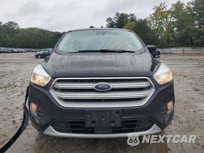 Piąte zdjęcie samochodu w środku: 2019 FORD ESCAPE SE VIN:1FMCU9GD1KUB17835 - miniatura