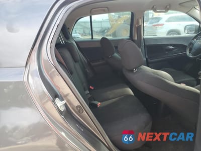 Zdjęcie 10 z 12 samochodu: 2009 TOYOTA SCION XD VIN:JTKKU10489J043300 - miniatura