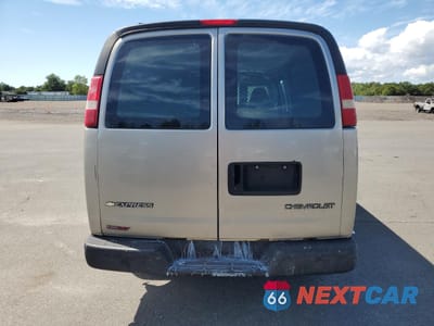 Zdjęcie 6 z 13 samochodu: 2003 CHEVROLET EXPRESS G3500 VIN:1GCHG39U131124640 - miniatura