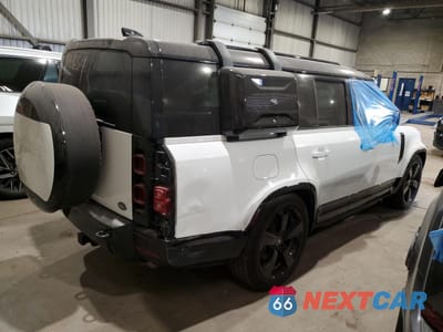 Trzecie zdjęcie samochodu z tyłu: 2025 LAND ROVER DEFENDER 130 X-DYNAMIC SE VIN:SALE2FEU5S2376322 - miniatura