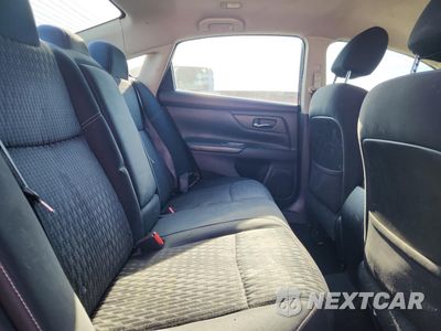 Zdjęcie 10 z 15 samochodu: 2017 NISSAN ALTIMA VIN:1N4AL3AP0HN331450 - miniatura
