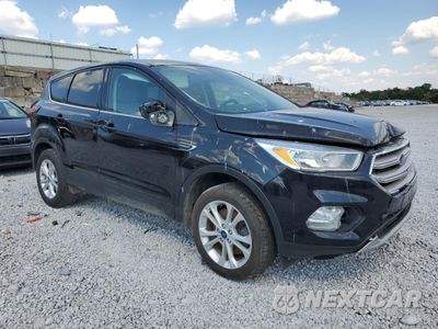 Czwarte zdjęcie samochodu z boku: 2019 FORD ESCAPE SE VIN:1FMCU9GD2KUB38435 - miniatura