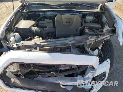 Zdjęcie 11 z 15 samochodu: 2020 TOYOTA TACOMA DOUBLE CAB VIN:3TMCZ5AN0LM335903 - miniatura