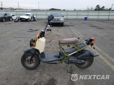 Trzecie zdjęcie samochodu z tyłu: 2024 HONDA NPS50 VIN:JH2AF5811RK203677 - miniatura