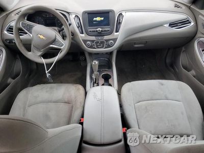 Zdjęcie 8 z 12 samochodu: 2018 CHEVROLET MALIBU LT VIN:1G1ZD5ST1JF109414 - miniatura