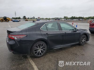 Trzecie zdjęcie samochodu z tyłu: 2022 TOYOTA CAMRY SE VIN:4T1G11AK6NU674845 - miniatura