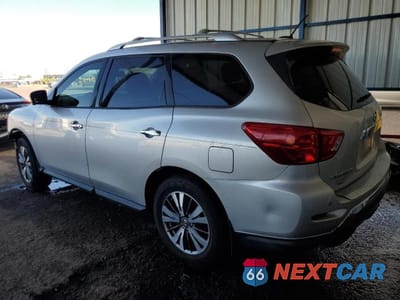 Drugie zdjęcie samochodu z przodu: 2017 NISSAN PATHFINDER S VIN:5N1DR2MMXHC601485 - miniatura