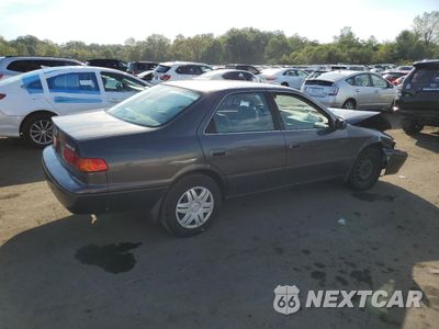 Trzecie zdjęcie samochodu z tyłu: 2000 TOYOTA CAMRY CE VIN:JT2BG22K8Y0516352 - miniatura