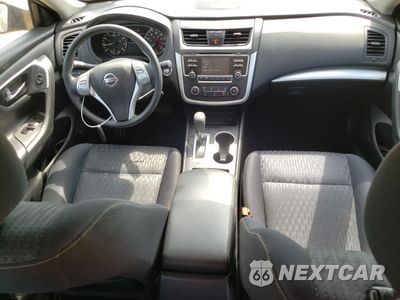 Zdjęcie 8 z 14 samochodu: 2016 NISSAN ALTIMA 2.5 VIN:1N4AL3AP8GC179878 - miniatura