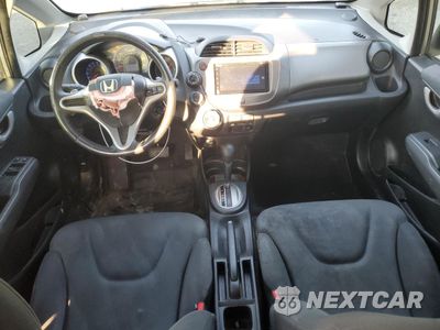 Zdjęcie 8 z 16 samochodu: 2009 HONDA FIT VIN:JHMGE88479S001457 - miniatura
