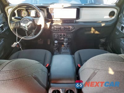 Zdjęcie 8 z 15 samochodu: 2025 JEEP GLADIATOR SPORT VIN:1C6PJTAG2SL509315 - miniatura