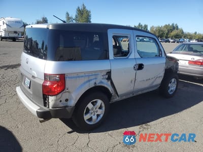 Trzecie zdjęcie samochodu z tyłu: 2004 HONDA ELEMENT EX VIN:5J6YH286X4L036776 - miniatura