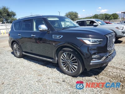 Czwarte zdjęcie samochodu z boku: 2019 INFINITI QX80 LUXE VIN:JN8AZ2NE3K9237353 - miniatura