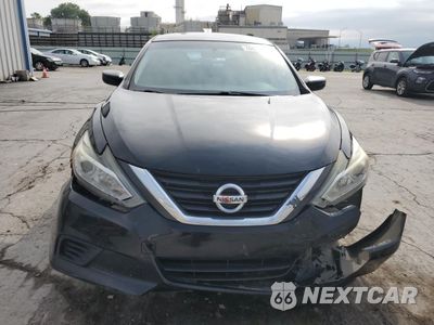 Piąte zdjęcie samochodu w środku: 2017 NISSAN ALTIMA 2.5 VIN:1N4AL3AP5HN308522 - miniatura