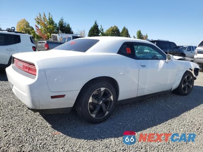 Trzecie zdjęcie samochodu z tyłu: 2011 DODGE CHALLENGER VIN:2B3CJ4DG4BH601677 - miniatura